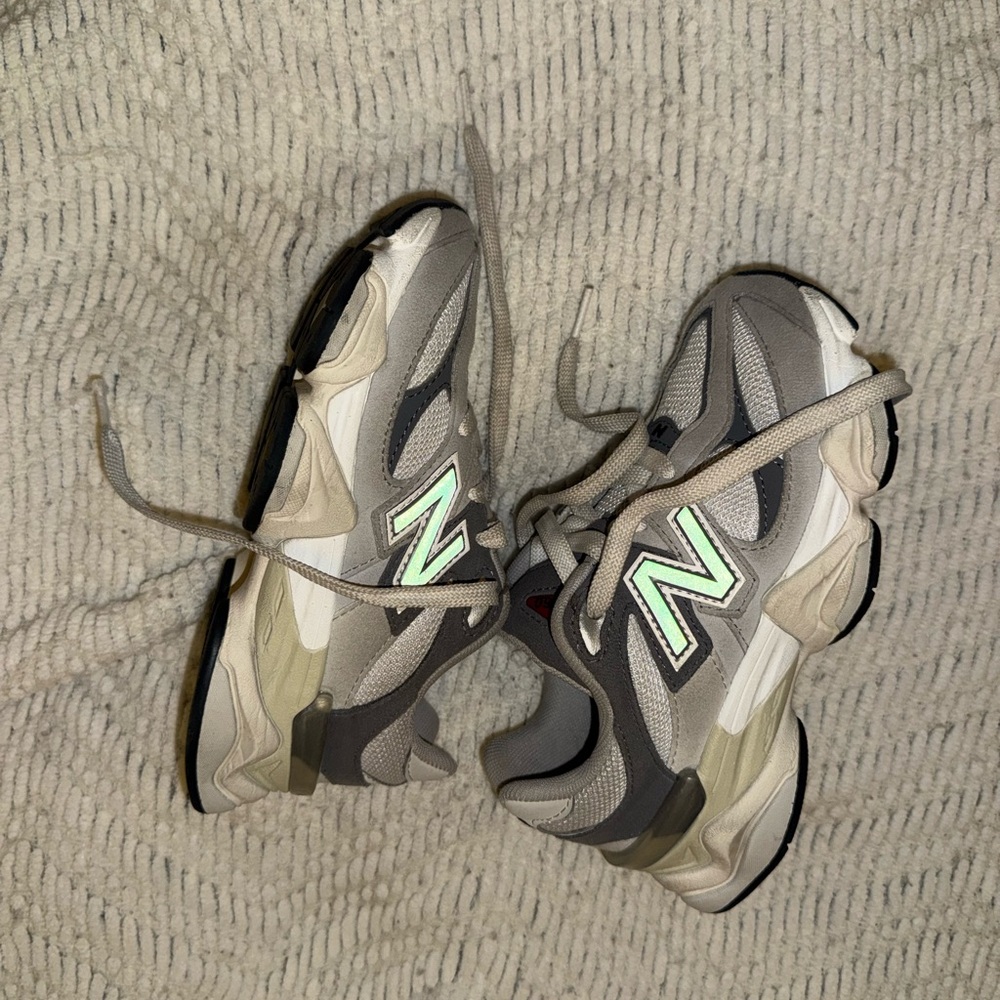 New Balance Gray and Cream Sneakers with Layered Design